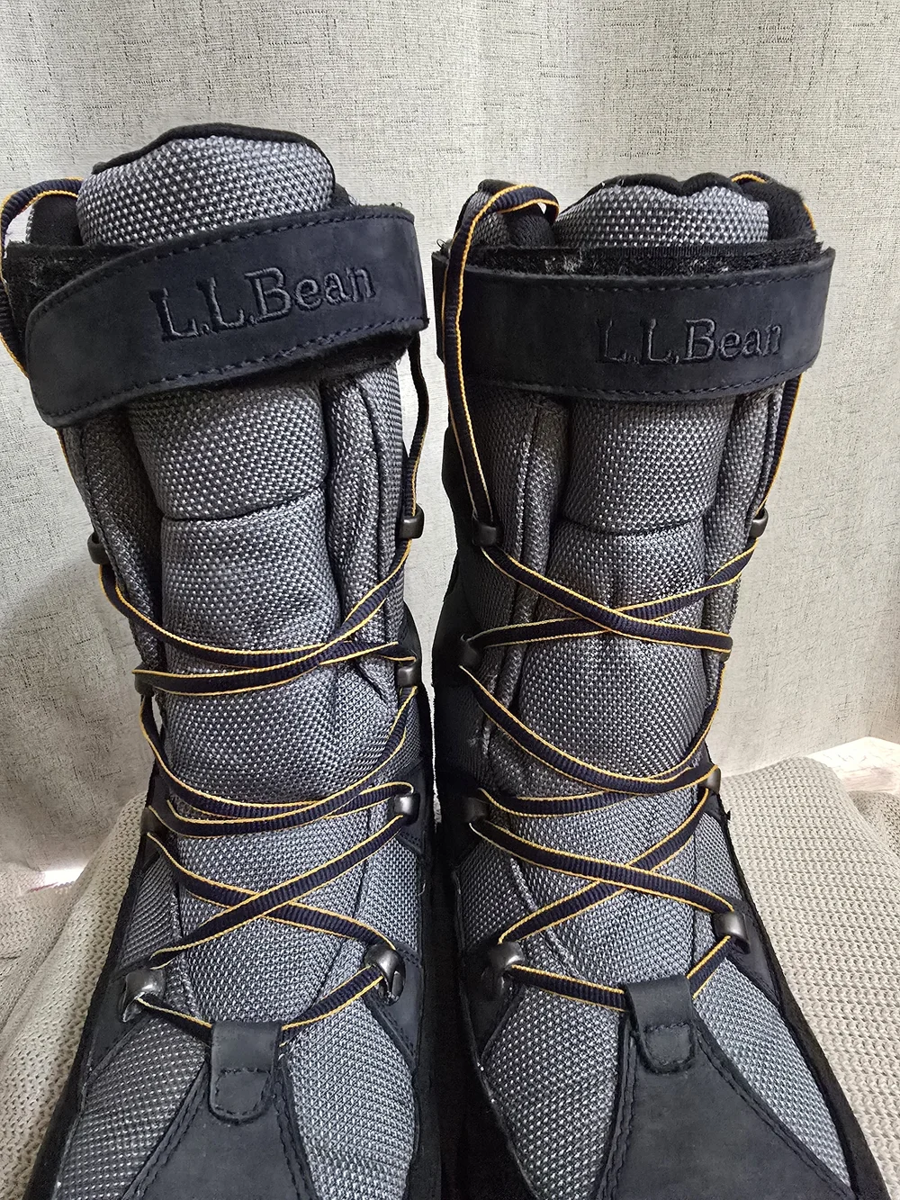 L.L. Bean Men's Gray and Blue Insulated Snow Boots
